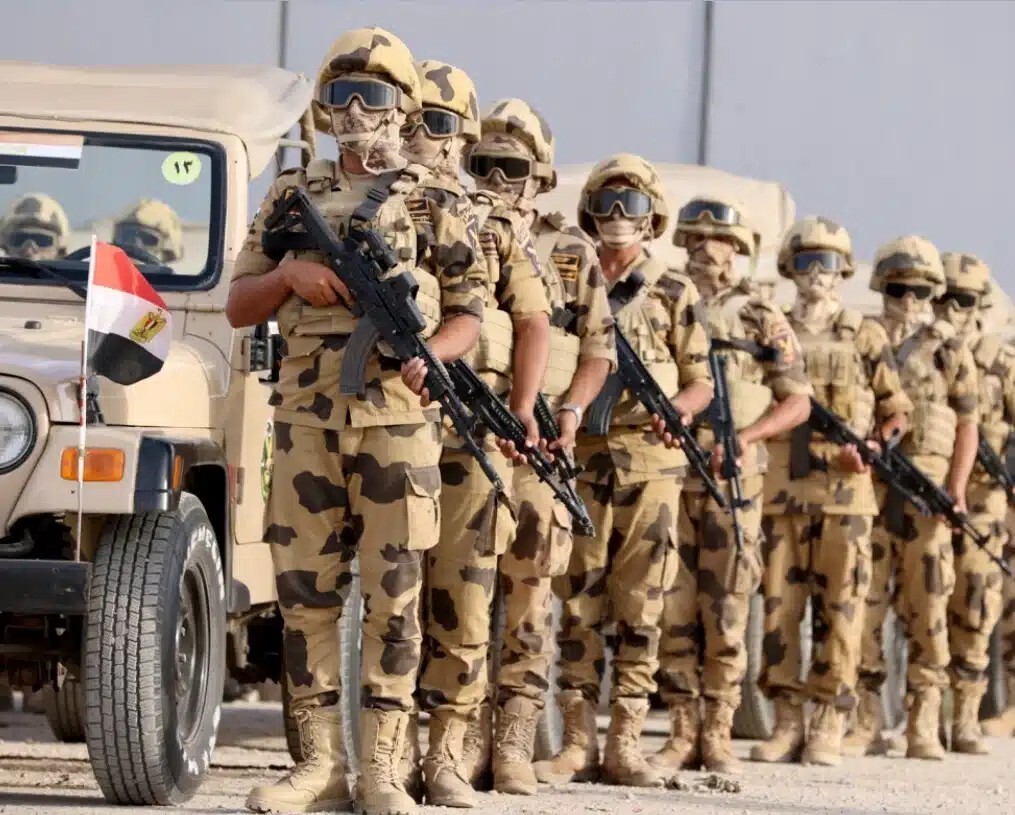 "مصر ليست في عجلة من أمرها".. مسؤول عسكري إسرائيلي يحذر من تحركات الجيش المصري