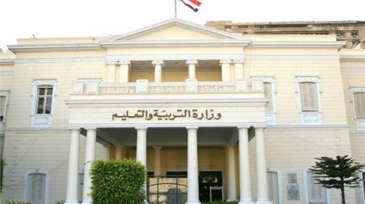 فيروس بين الطلاب يدفع لإجراء طارئ في مصر
