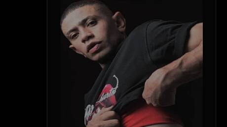 شاب مصري يروي تجربته مع السيئة مع المخدرات