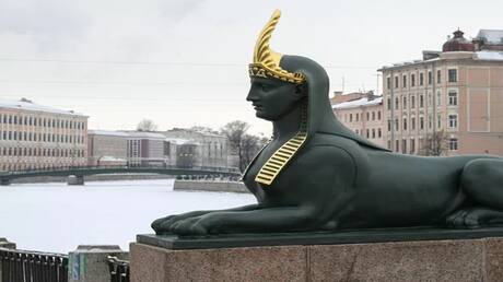 "الجسر المصري" في سان بطرسبورغ.. لوحة فنية تروي تاريخ العلاقات المصرية الروسية