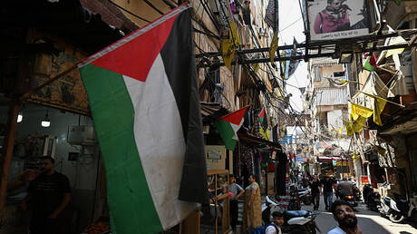 لجنة الحوار اللبناني الفلسطيني: تسليم الأسلحة بـ"البداوي" و"عين الحلوة" يبدأ غدا