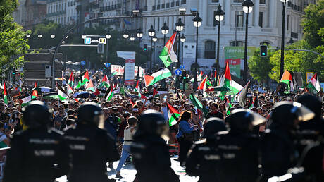 تضامنا مع غزة.. مواكب بشرية عارمة تغزو شوارع العاصمة الإسبانية