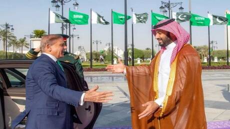 وزير التجارة السعودي يلتقي رئيس وزراء باكستان لتعزيز الشراكة الاقتصادية
