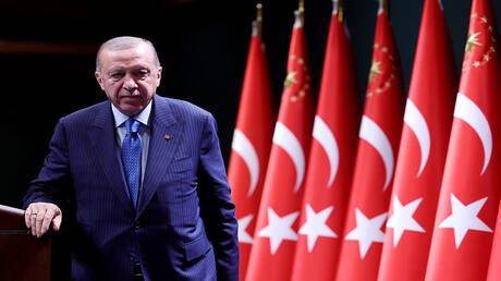 أردوغان يغرد عشية لقائه مع "صديقه الموقر العزيز" - عاجل 