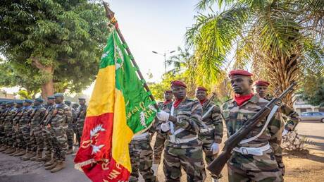 مالي تُنهي شراكتها الأمنية مع فرنسا وتطرد دبلوماسيين فرنسيين