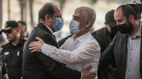 وكيل مخابرات مصر السابق يكشف كيف تجاوزت القاهرة الخلافات مع "حماس" - عاجل 