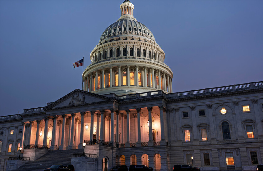 الولايات المتحدة تواجه إغلاقا حكوميا بعد رفض مجلس الشيوخ لمشروعين حول التمويل