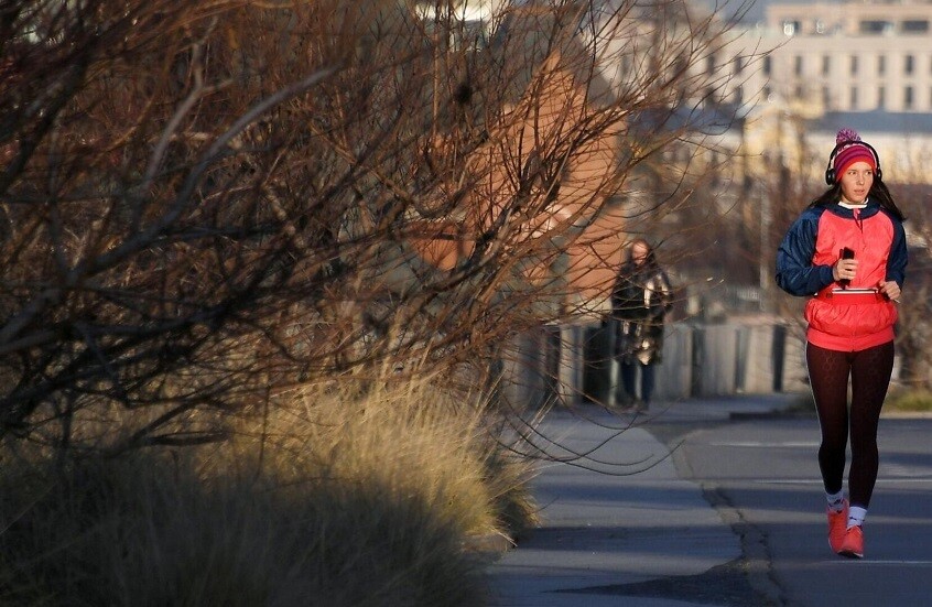 3-4 سنوات أطول.. العلماء يؤكدون فوائد الجري المنتظم على طول العمر