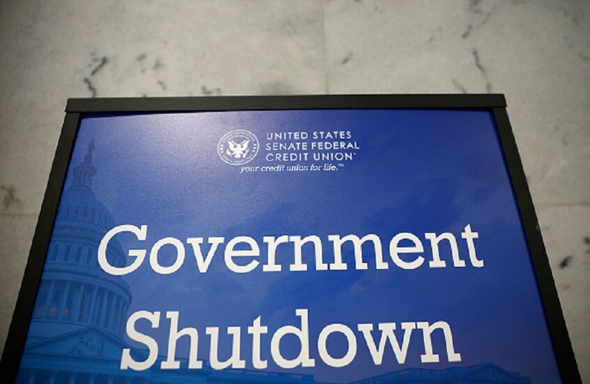 الإغلاق الحكومي يطال صفحات السفارات الأمريكية على مواقع التواصل الاجتماعي