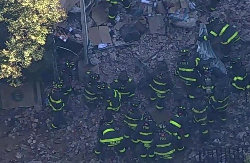 الولايات المتحدة.. انهيار جزء من مبنى شاهق في نيويورك