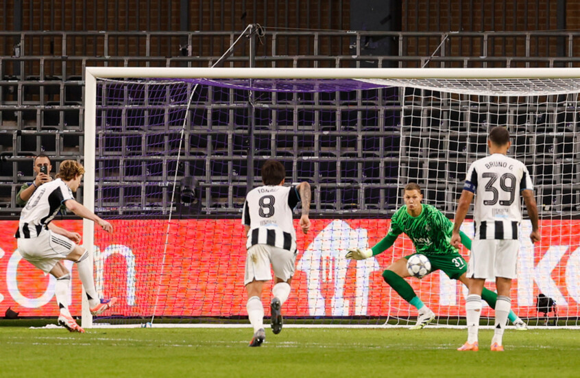 نيوكاسل يهزم سانت جيلواز برباعية في دوري أبطال أوروبا