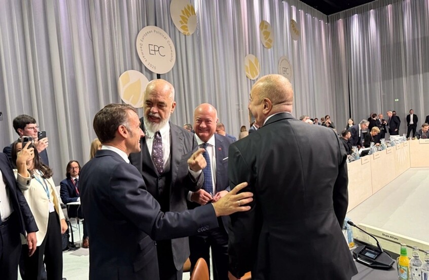 زلات ترامب تثير السخرية.. راما: "لم تهنئونا على السلام بين ألبانيا وأذربيجان"