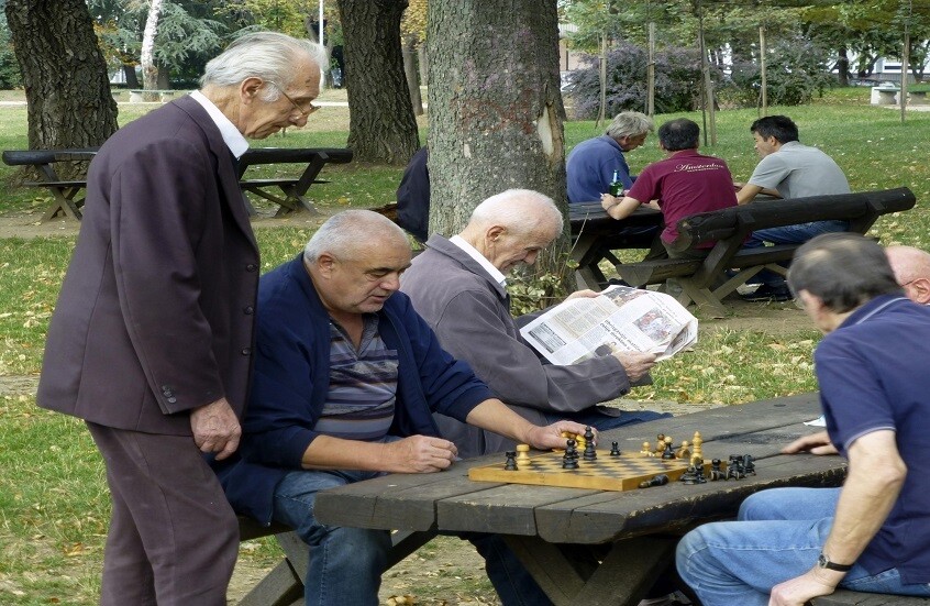 دراسة: العلاقات الاجتماعية تسهم في إبطاء الشيخوخة