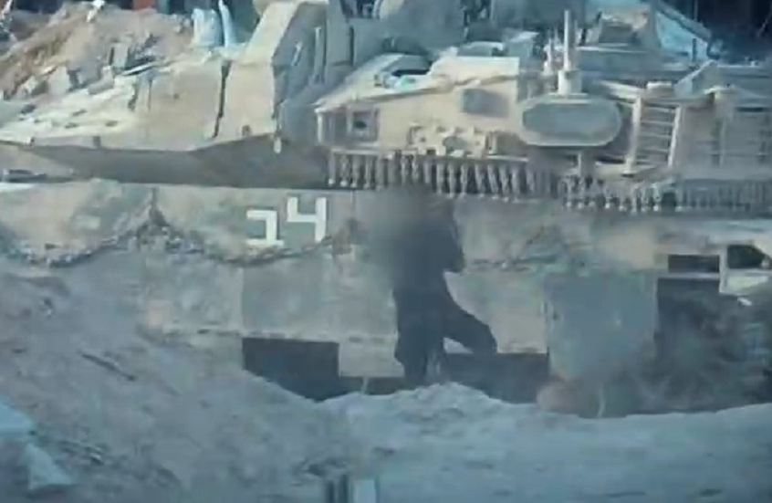 "كتائب القسام" تعرض مشاهد من عملياتها في حي تل الهوى جنوب مدينة غزة (فيديو)