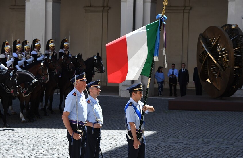 جنرال فرنسي يدعو إلى الاستعداد للحرب "اعتبارا من هذا المساء"