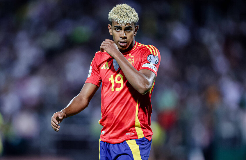 تحت ضغط برشلونة.. لامين جمال يحسم قراره النهائي بشأن الانضمام لمنتخب إسبانيا