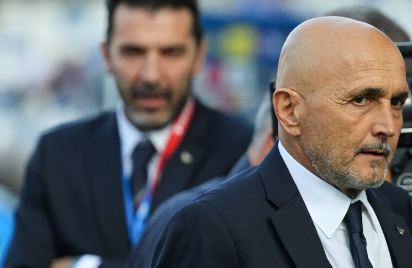 اتحاد جدة يغري مدرب نابولي السابق بعقد ضخم لتعويض رحيل بلان