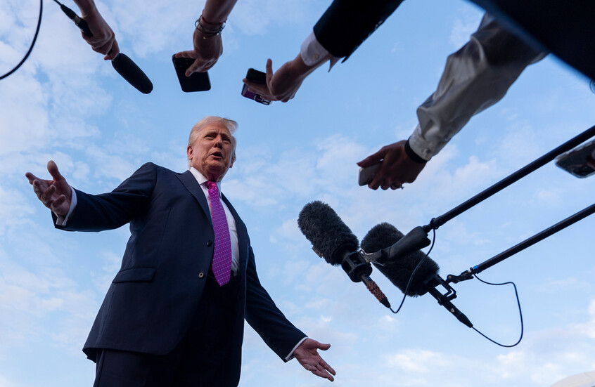 "فوكس بيزنس": الخزانة الأمريكية تدرس سك عملة بقيمة دولار واحد تحمل صورة ترامب