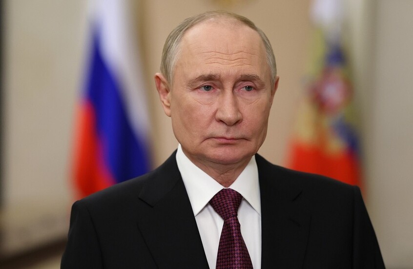 بوتين يهنئ العسكريين بمناسبة يوم القوات الفضائية الروسية