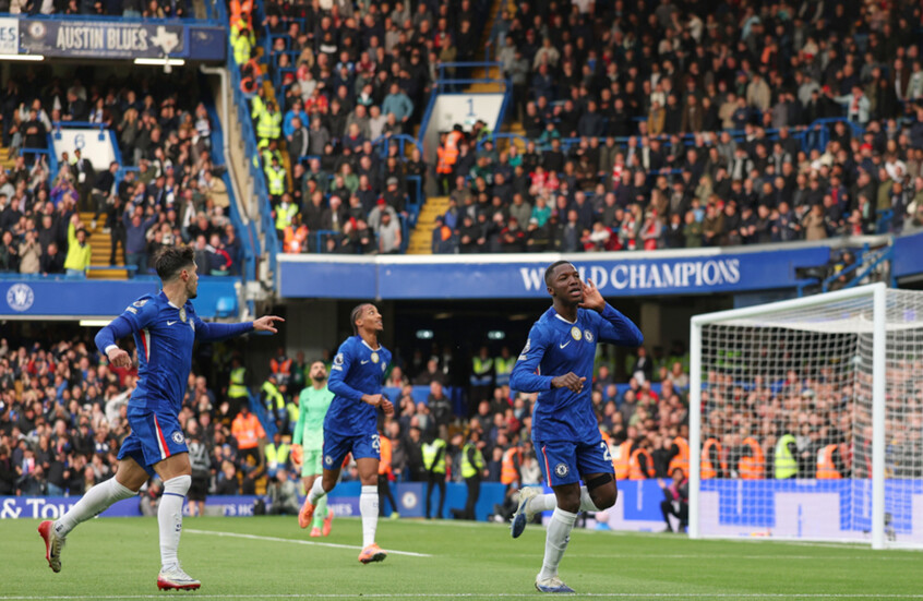 تشيلسي يسقط ليفربول بهدف "قاتل" ويهدي أرسنال صدارة الدوري (فيديو)