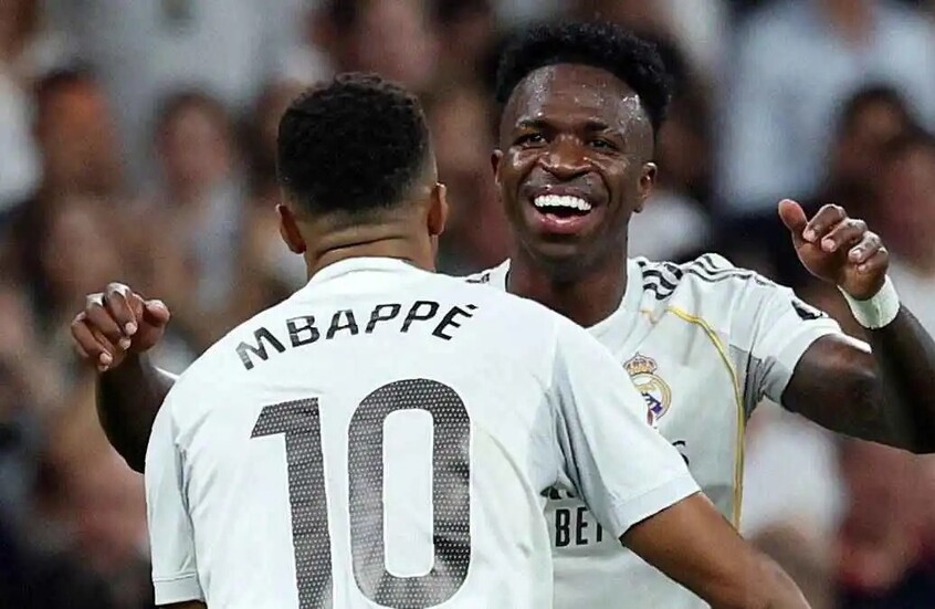 مبابي يوجه رسالة مثيرة لفينيسيوس جونيور.. والأخير يرد (صور)