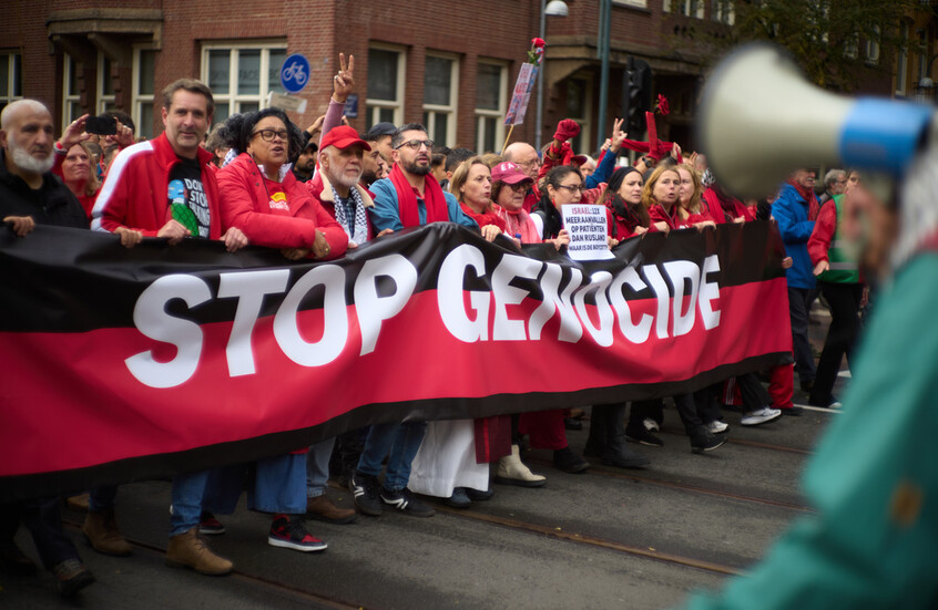 اجتاحوا الشوارع.. مئات الآلاف يتظاهرون في العديد من المدن الأوروبية دعما للفلسطينيين (فيديو)