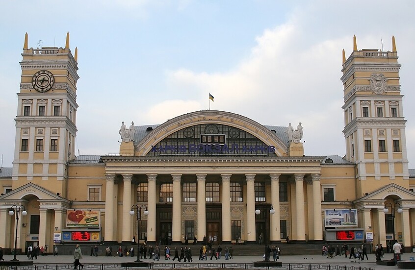 انقطاع التيار الكهربائي في خاركوف إثر 14 انفجارا خلال 15 دقيقة