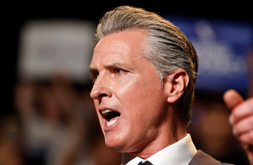 حاكم كاليفورنيا يقاضي ترامب لإرساله قوات الحرس الوطني من ولايته إلى أوريغون