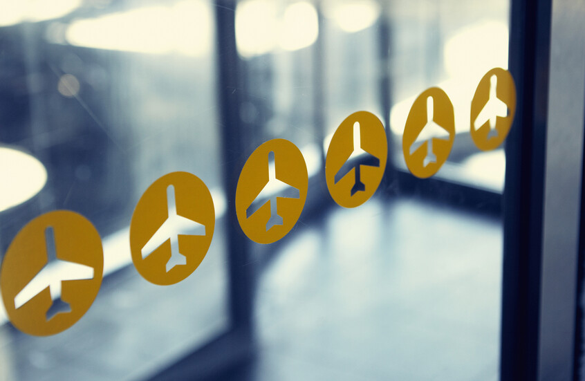 تعليق الرحلات الجوية مؤقتا في مطار أوسلو بسبب الاشتباه في وجود طائرات بدون طيار