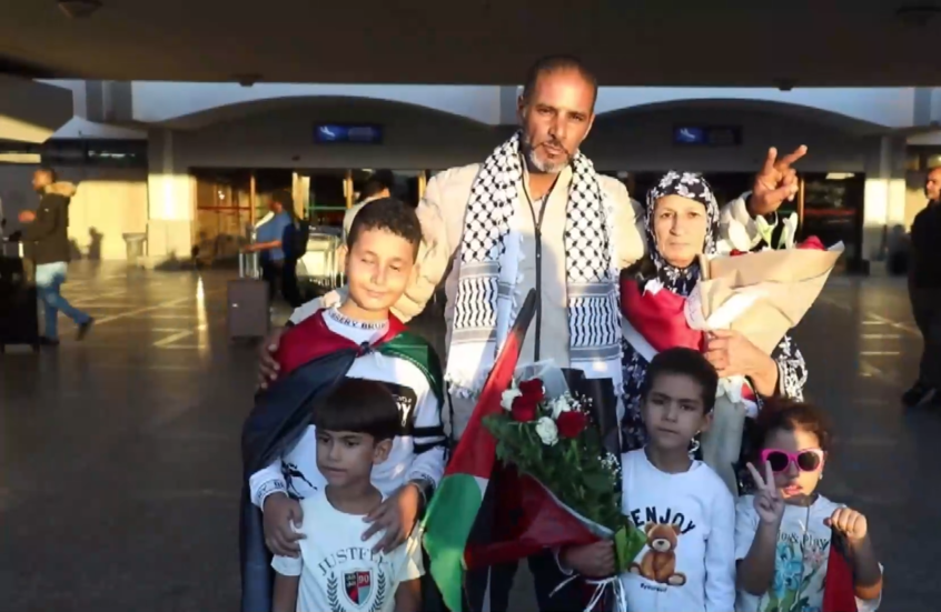 تونس.. استقبال حافل للمشاركين في أسطول الصمود داخل مطار قرطاج بعد ترحيلهم من إسرائيل