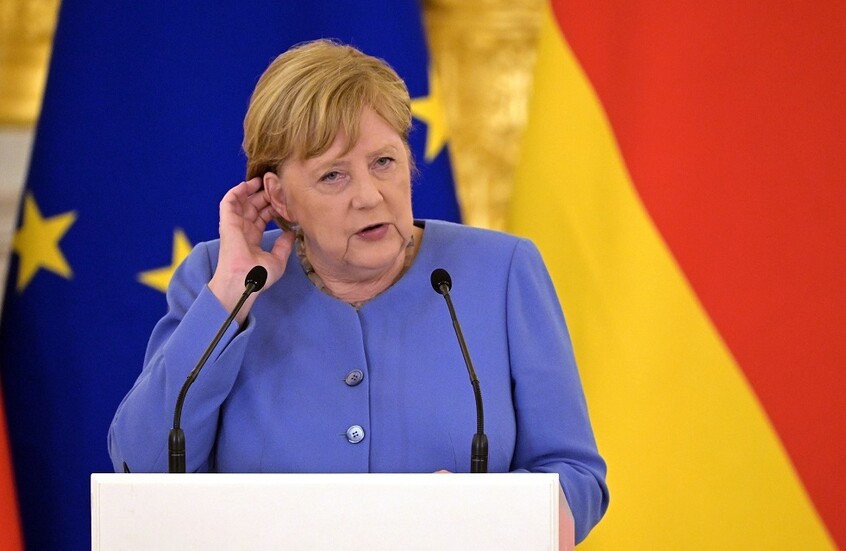 تعليقات على تصريح ميركل حول مسؤولية بولندا ودول البلطيق في بدء العملية العسكرية الخاصة