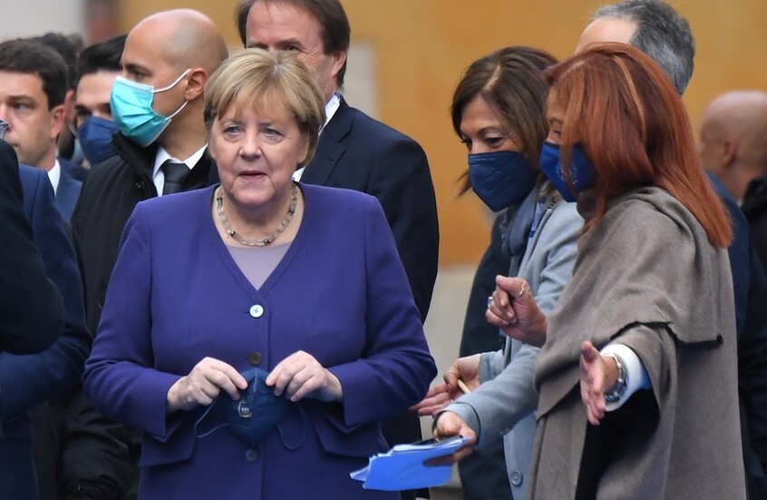 ميركل تزعم بأن جائحة كورونا ربما أثرت على موعد بدء العملية العسكرية الروسية