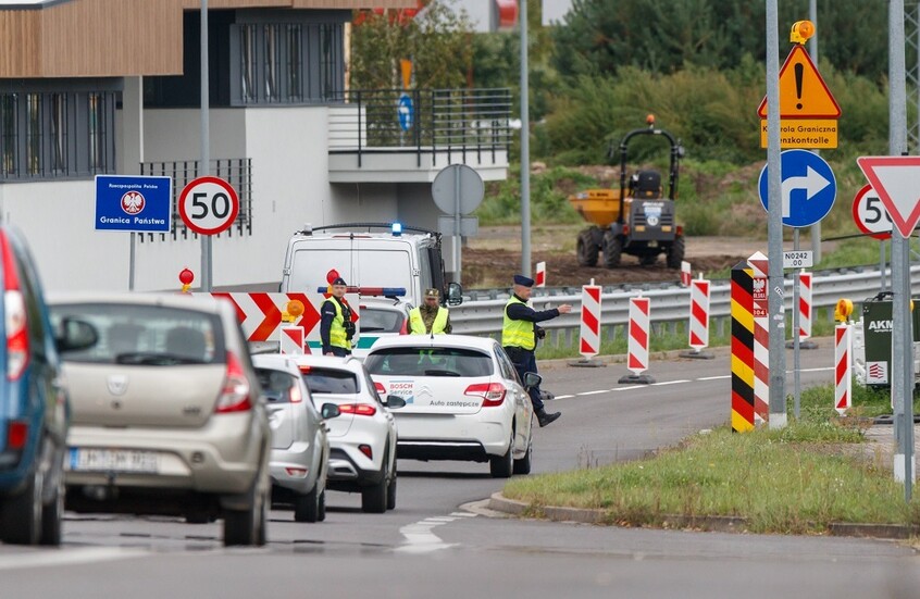 "فايننشال تايمز": دول الاتحاد الأوروبي وافقت على قيود سفر للدبلوماسيين الروس