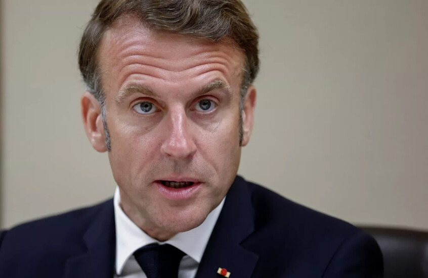 "بوليتيكو": دبلوماسيون أوروبيون يعدون "نعيا سياسيا" لماكرون وسط تصاعد الأزمة الحكومية في فرنسا