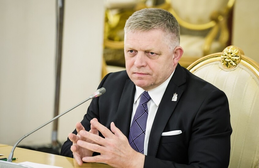 فيتسو يدعو المفوضية الأوروبية لخلع "النظارات المعادية لروسيا"