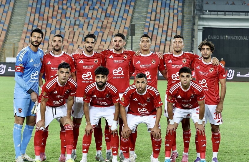 المفاضلة بين ثنائي أجنبي.. الأهلي المصري يصدر بيانا رسميا حول المدرب الجديد