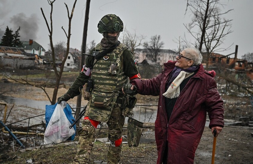 مراسل حربي كندي: المدنيون في القرى الواقعة على خطوط التماس يساعدون القوات الروسية