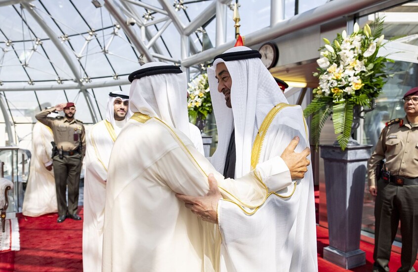 بن زايد يزور الكويت