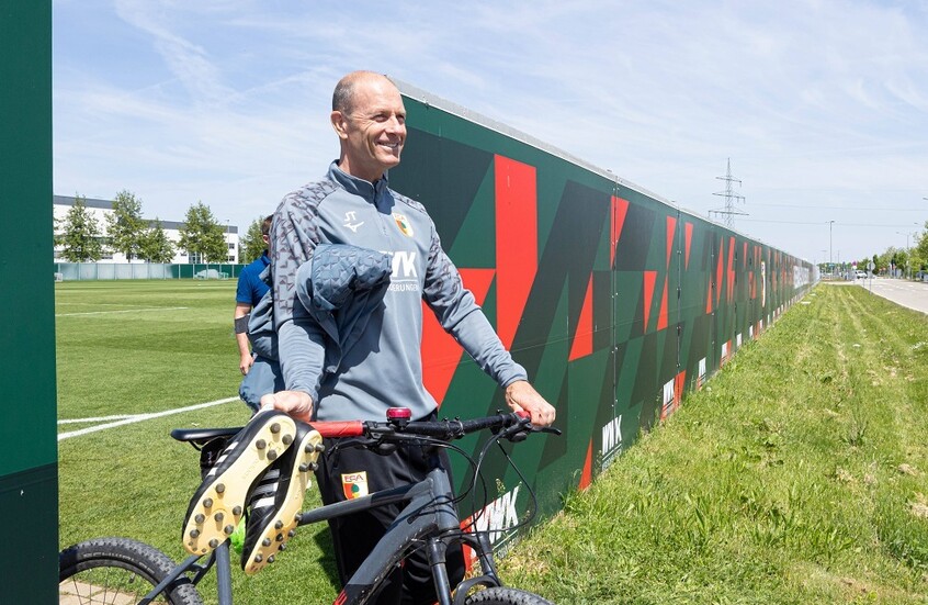 مبلغ ضخم.. كم يبلغ راتب المدرب الجديد لنادي الأهلي المصري؟