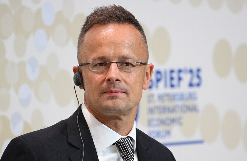 سيارتو يستنكر موقف توسك من تفجير خطوط "السيل الشمالي"