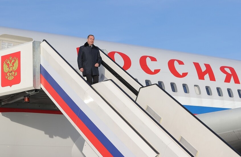 مدفيديف في كوريا الشمالية للمشاركة في احتفالات تأسيس الحزب العمال الحاكم