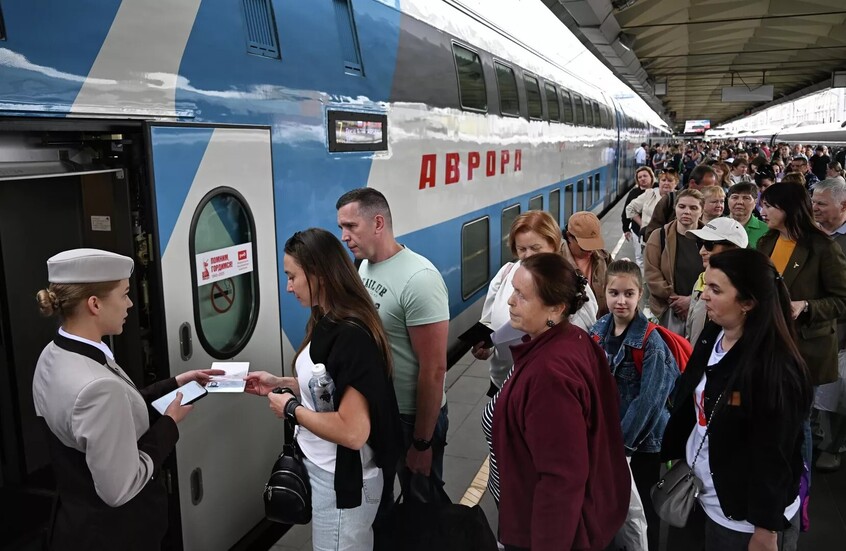 الشاورما تتصدر قائمة الأطعمة الأكثر طلبا في قطارات "أورورا" التي تربط بين موسكو و بطرسبورغ