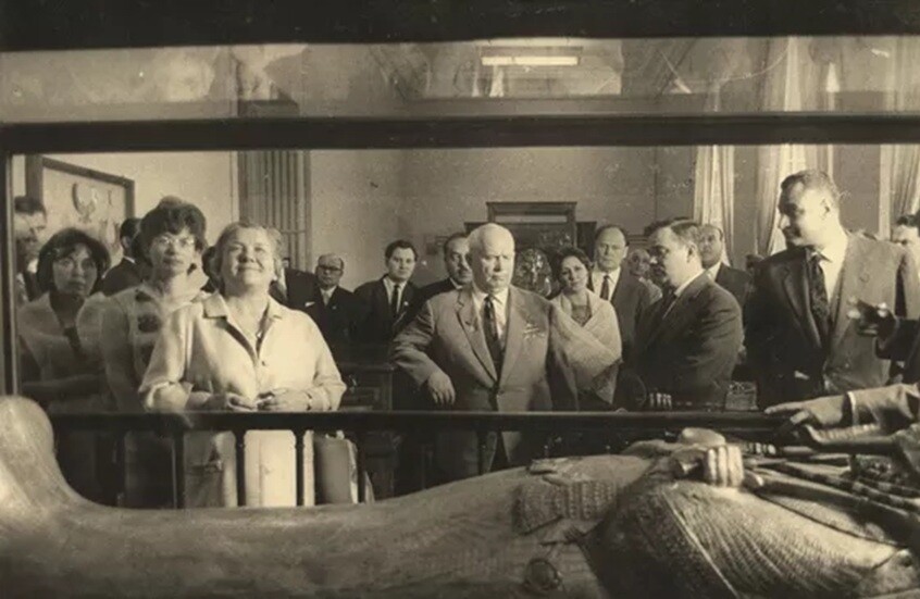 نصائح للعرب في جلسة سرية: "تذكروا، هذه لعبة أعصاب"!