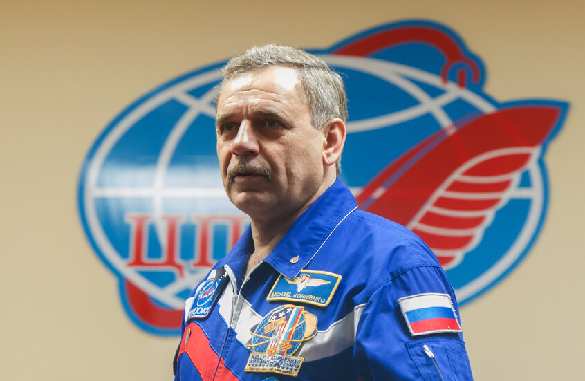 رائد فضاء روسي يخطط لتنفيذ أول قفزة مظلية من الستراتوسفير إلى القطب الجنوبي