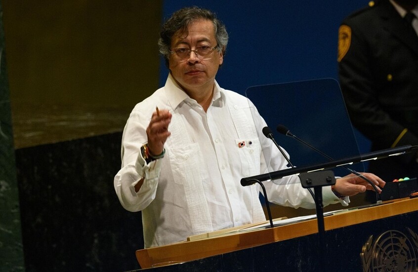 "انتصرت الإنسانية".. الرئيس الكولومبي يحتفل بمشاهدة عودة سكان غزة إليها بعد وقف إطلاق النار