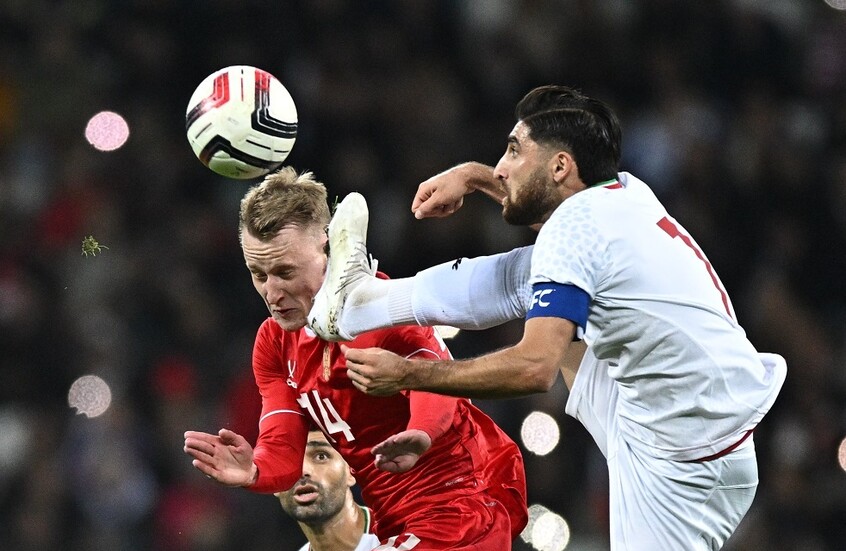 شاهد.. روسيا تلحق هزيمة تاريخية بإيران بهدف "صاروخي"