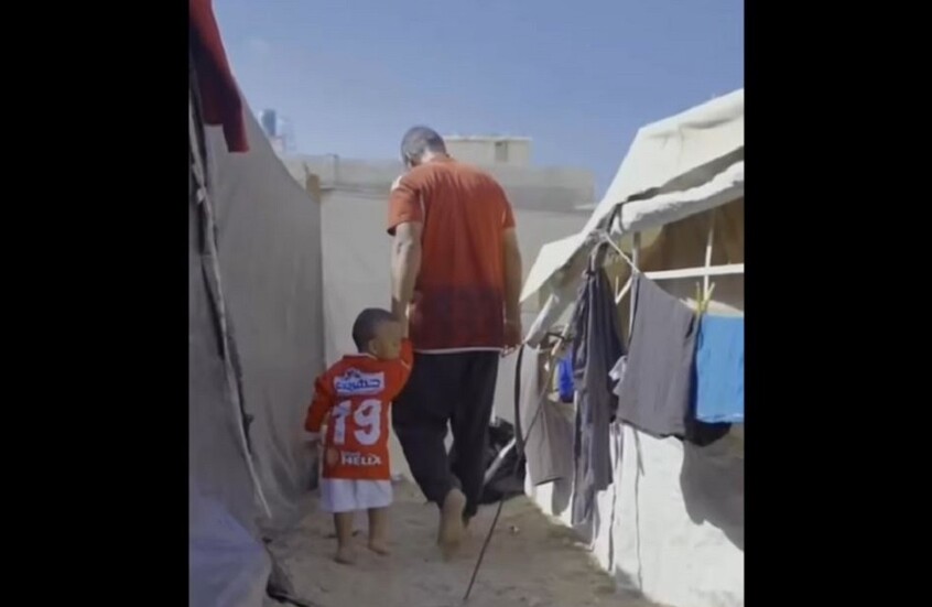 "يا بطل كفاية أنك شبهي".. نجم أهلاوي يستجيب لطلب طفل فلسطيني (فيديو)