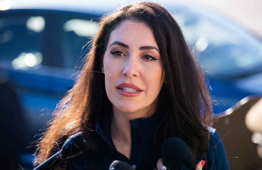 نائبة أمريكية تشكر بوتين على موقفه من ترامب وجائزة نوبل للسلام