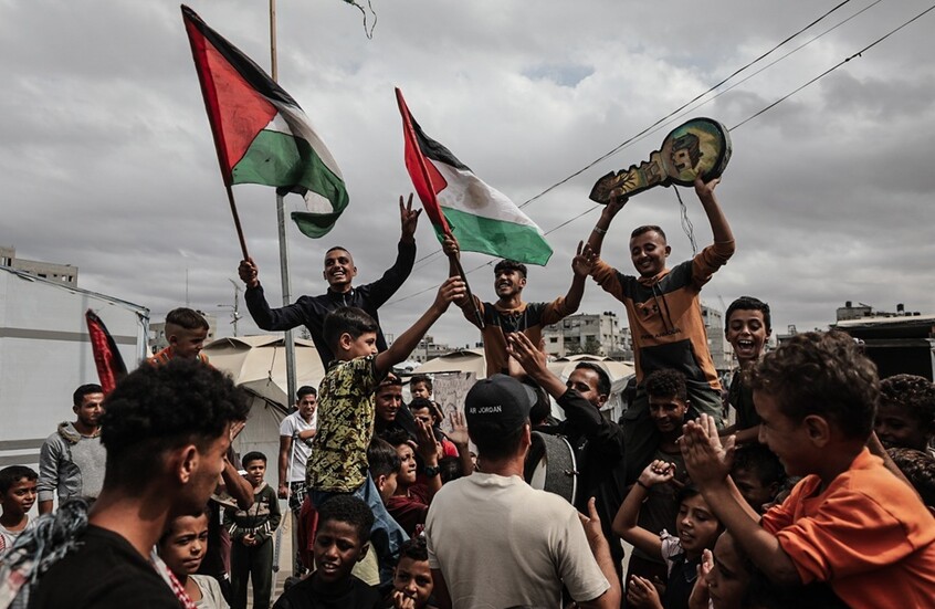 إسرائيل تكشف مسارات ترحيل الأسرى الفلسطينيين ضمن صفقة التبادل المرتقبة