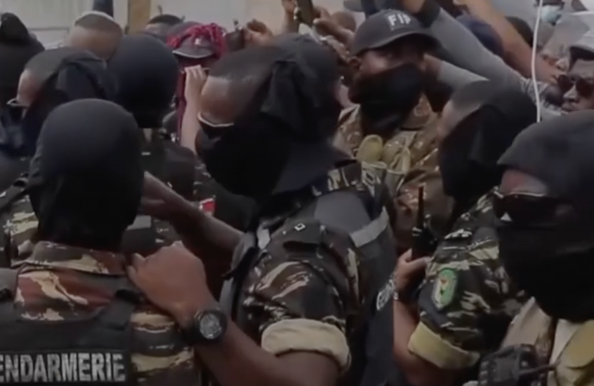 وحدة من جيش مدغشقر تعلن دعمها للمتظاهرين المناهضين للحكومة وتحذر من الانهيار